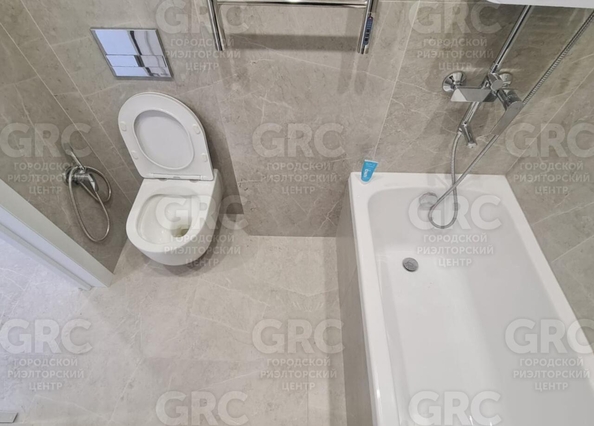 
  Продается 1-комн. квартира, 32 м², Амбровая ул, д. 10
. Фото 15.