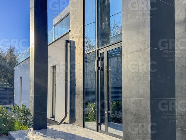 
  Продается дом, 300 м², Сочи
. Фото 8.