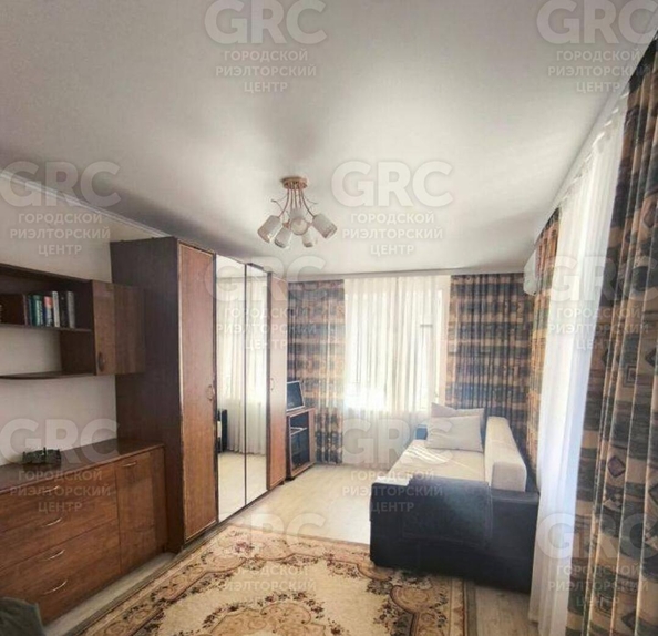 
  Продается 1-комн. квартира, 40 м², Голубые дали ул, д. 14
. Фото 2.
