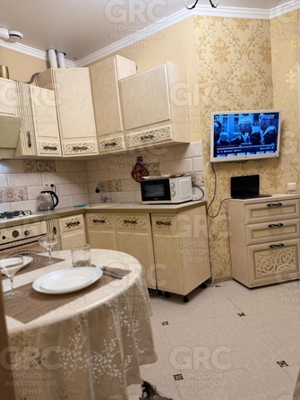 
  Продается 1-комн. квартира, 40 м², Кленовая ул, д. 5
. Фото 4.
