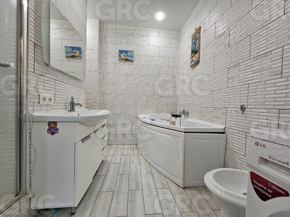 
  Продается 3-комн. квартира, 66.3 м², Санаторная ул, д. 65/2
. Фото 7.