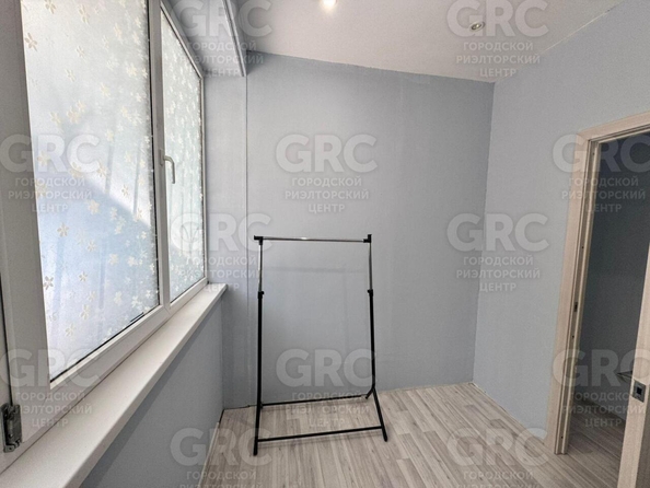 
  Продается 2-комн. квартира, 38 м², Альпийская ул, д. 27А
. Фото 9.