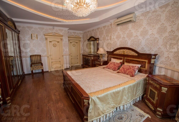 
  Продается 4-комн. квартира, 185 м², Виноградная ул, д. 53/15
. Фото 12.