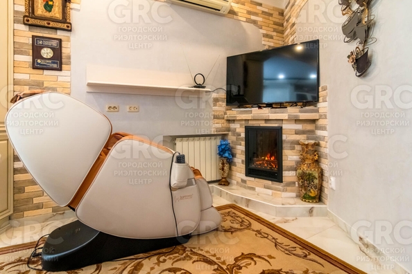 
  Продается 2-комн. квартира, 72 м², Грибоедова ул, д. 12а
. Фото 2.