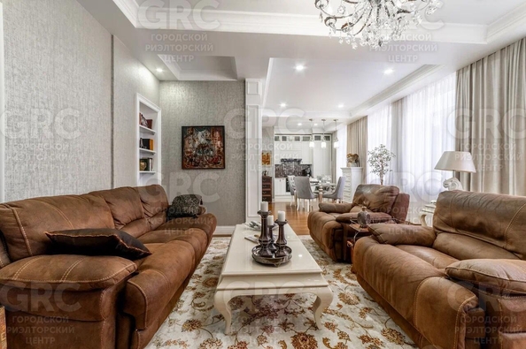 
  Продается 4-комн. квартира, 110 м², Советская ул, д. 7
. Фото 7.