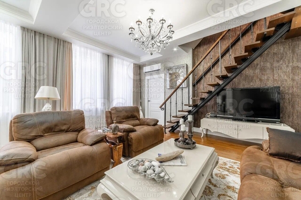 
  Продается 4-комн. квартира, 110 м², Советская ул, д. 7
. Фото 17.