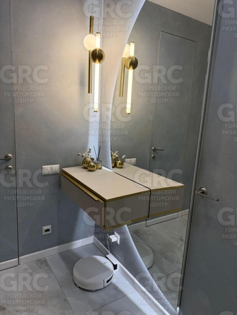 
  Продается 2-комн. квартира, 47 м², Фабрициуса Я. ул
. Фото 3.