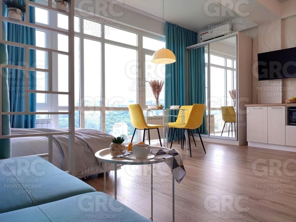 
  Продается 2-комн. квартира, 40 м², Фабрициуса Я. ул, д. 2/28а
. Фото 2.
