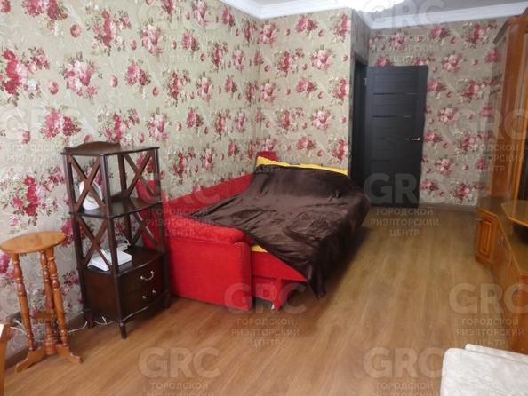 
  Продается 2-комн. квартира, 59 м², Цюрупы ул, д. 32
. Фото 6.
