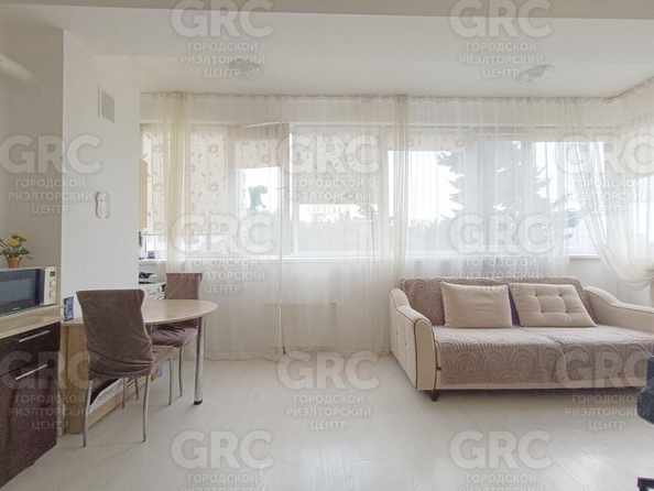 
  Продается 1-комн. квартира, 32 м², Параллельная ул, д. 9/1
. Фото 1.