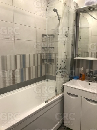 
  Продается 1-комн. квартира, 35.3 м², Есауленко ул, д. 6а
. Фото 12.