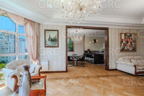 
  Продается 4-комн. квартира 182 м². Фото 2.