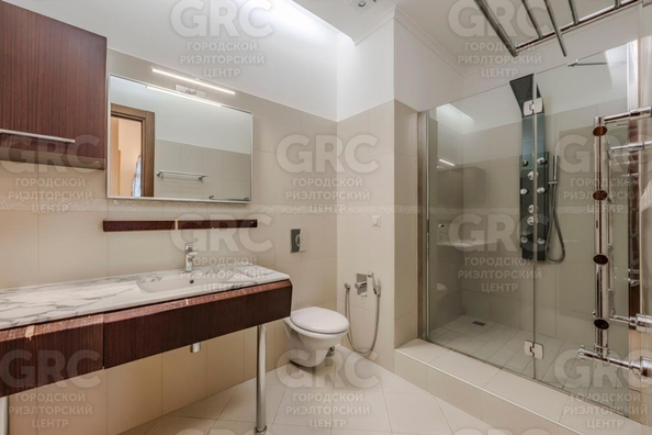
  Продается 4-комн. квартира 182 м². Фото 17.