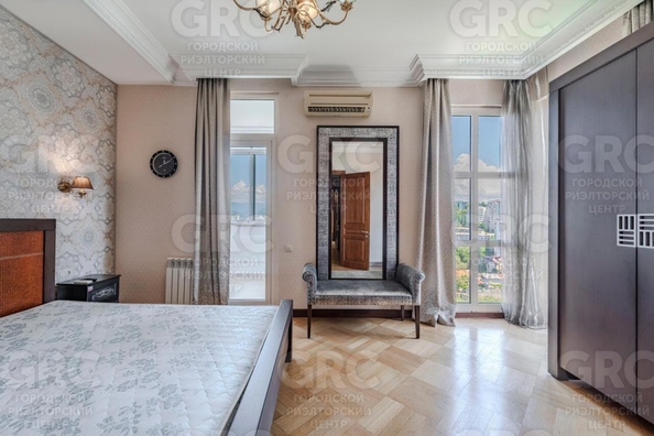 
  Продается 4-комн. квартира 182 м². Фото 21.