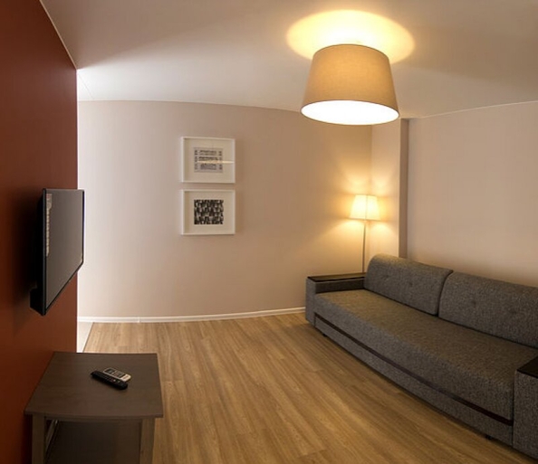 
  Сдается 2-комн. квартира, 65 м², Ленина ул, д. 9
. Фото 3.
