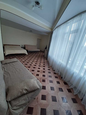 
  Продается 2-комн. квартира, 74 м², Кирова ул, д. 1
. Фото 11.