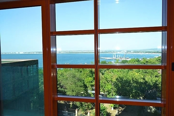 
  Продается 2-комн. квартира, 93 м², Революции пр-кт, д. 3
. Фото 2.