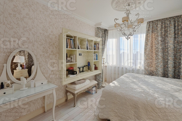 
  Продается 4-комн. квартира, 155 м², Юных Ленинцев ул, д. 10
. Фото 22.