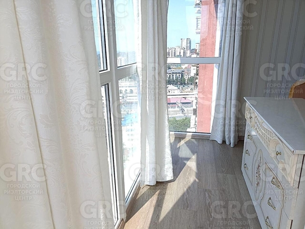 
  Продается 2-комн. квартира, 67 м², Параллельная ул
. Фото 12.