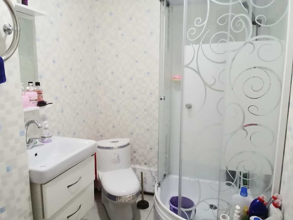 
  Продается 2-комн. квартира, 62 м², Ленина ул, д. 233
. Фото 3.