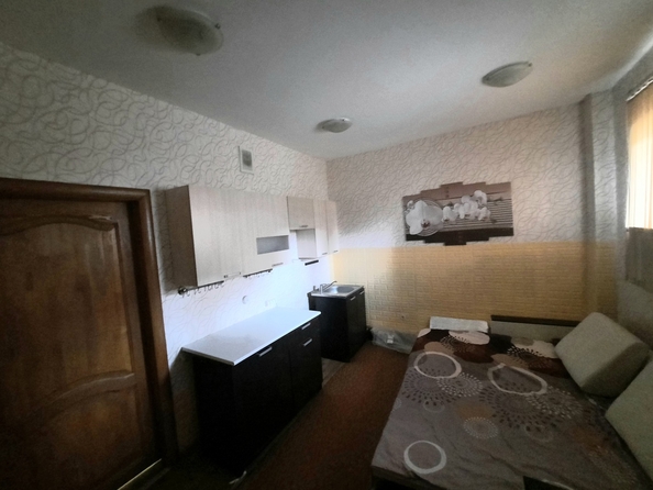 
  Продается 2-комн. квартира, 44 м², Лазурная ул, д. 16
. Фото 2.