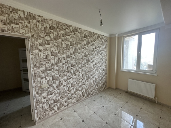 
  Продается 1-комн. квартира, 37 м², Западная ул, д. 15
. Фото 2.