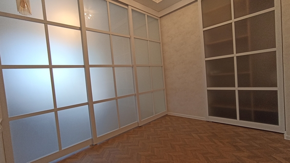 
  Продается 1-комн. квартира, 30 м², Крымская ул, д. 81
. Фото 5.