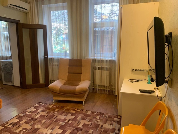 
  Продается 4-комн. квартира, 120 м², Кирова ул, д. 76
. Фото 3.