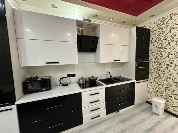 
  Продается 3-комн. квартира, 90 м², Ленина ул, д. 178к3
. Фото 2.