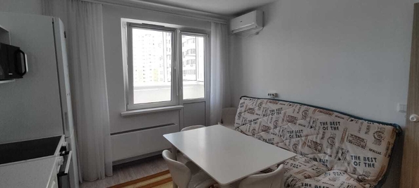 
  Продается 2-комн. квартира, 64 м², Ленина ул, д. 231
. Фото 8.