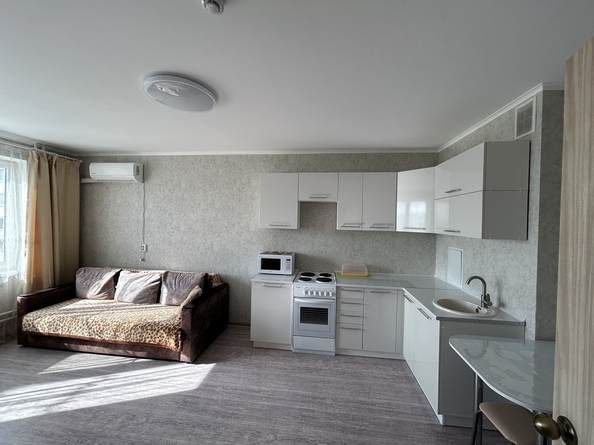
  Продается 1-комн. квартира, 39 м², Ленина ул, д. 233
. Фото 2.