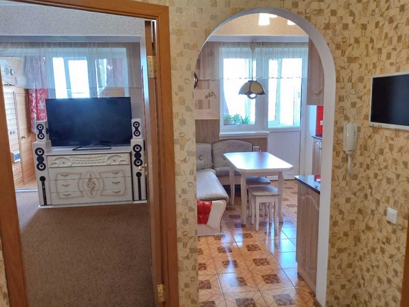 
  Продается 1-комн. квартира, 39 м², Заводская ул, д. 28В
. Фото 3.