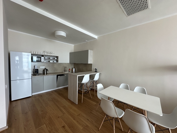 
  Продается 1-комн. квартира, 63 м², Революции пр-кт, д. 3
. Фото 9.
