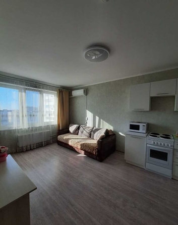 
  Продается 1-комн. квартира, 40 м², Ленина ул, д. 233
. Фото 2.