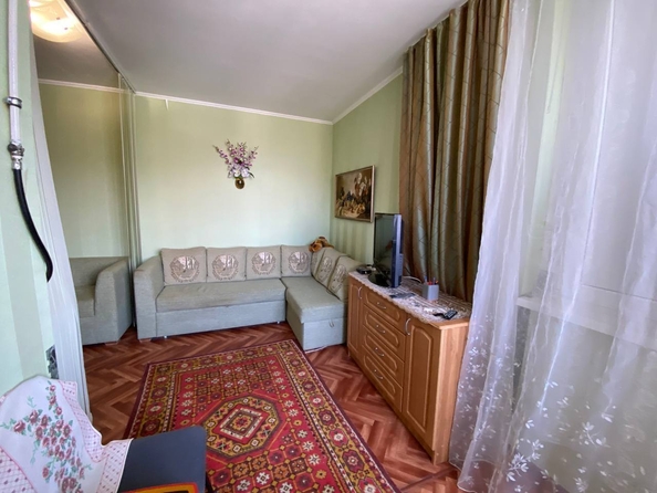 
  Продается 1-комн. квартира, 50 м², Ленина ул, д. 183
. Фото 2.
