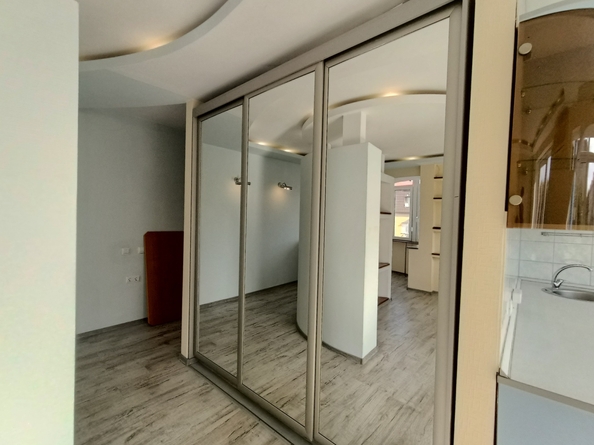 
  Продается 1-комн. квартира, 45 м², Сиреневый пер, д. 27
. Фото 3.