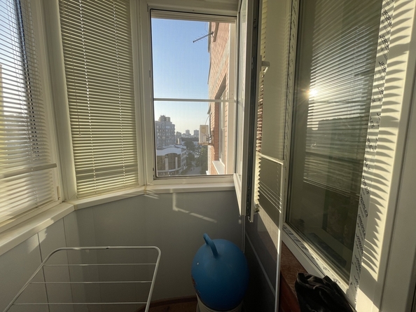 
  Продается 1-комн. квартира, 48 м², Омелькова ул, д. 21
. Фото 7.