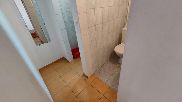 
  Продается 1-комн. квартира, 17 м², Кати Соловьяновой ул
. Фото 9.