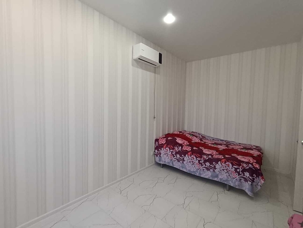 
  Продается 1-комн. квартира, 33 м², Анапская ул, д. 80
. Фото 8.