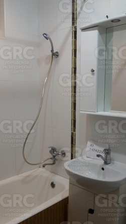 
  Продается 1-комн. квартира, 31 м², Конституции СССР ул, д. 8
. Фото 10.