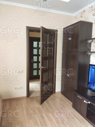 
  Продается 1-комн. квартира, 55 м², Юных Ленинцев ул, д. 10
. Фото 3.