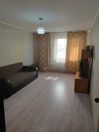 
  Продается 2-комн. квартира, 72 м², Ленина ул, д. 233
. Фото 4.