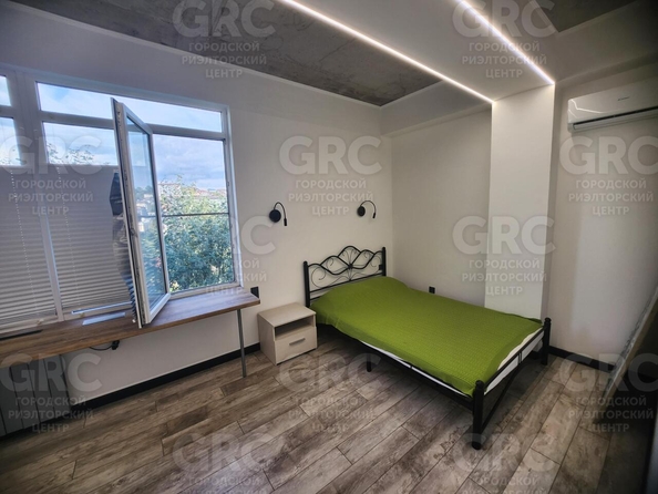 
  Продается 1-комн. квартира, 46 м², Альпийская ул, д. 90/4
. Фото 3.