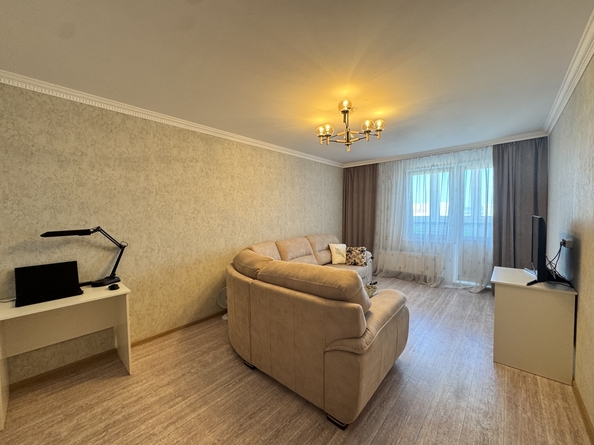 
  Продается 2-комн. квартира, 73 м², Адмирала Пустошкина ул, д. 16
. Фото 8.