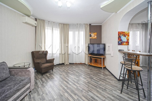 
  Продается 2-комн. квартира, 66.8 м², Гаражная ул, д. 67
. Фото 3.