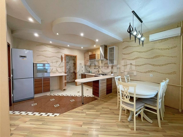 
  Продается 3-комн. квартира, 112 м², Гаражная ул, д. 81/6
. Фото 2.