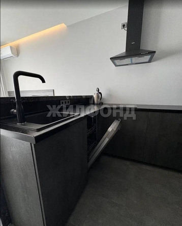 
  Продается 1-комн. квартира, 38.2 м², Роз ул, д. 36
. Фото 6.