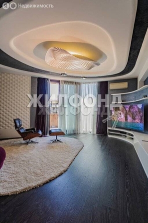 
  Продается 4-комн. квартира, 200 м², Пирогова ул, д. 40А
. Фото 1.