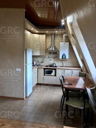 
  Продается 2-комн. квартира, 48 м², Конституции СССР ул, д. 10
. Фото 1.