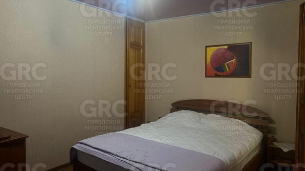 
  Продается 1-комн. квартира, 30 м², Конституции СССР ул, д. 10
. Фото 4.
